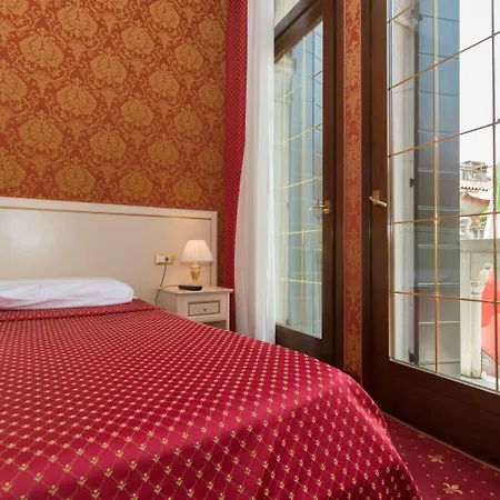 Ca' Messner 5 Leoni בית הארחה ונציה