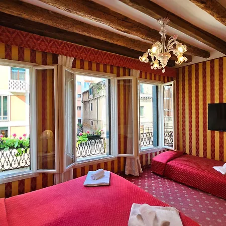 Ca' Messner 5 Leoni ונציה