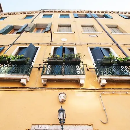 Ca' Messner 5 Leoni Pensionat 3*