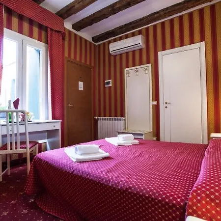 Pensionat Ca' Messner 5 Leoni Venedig